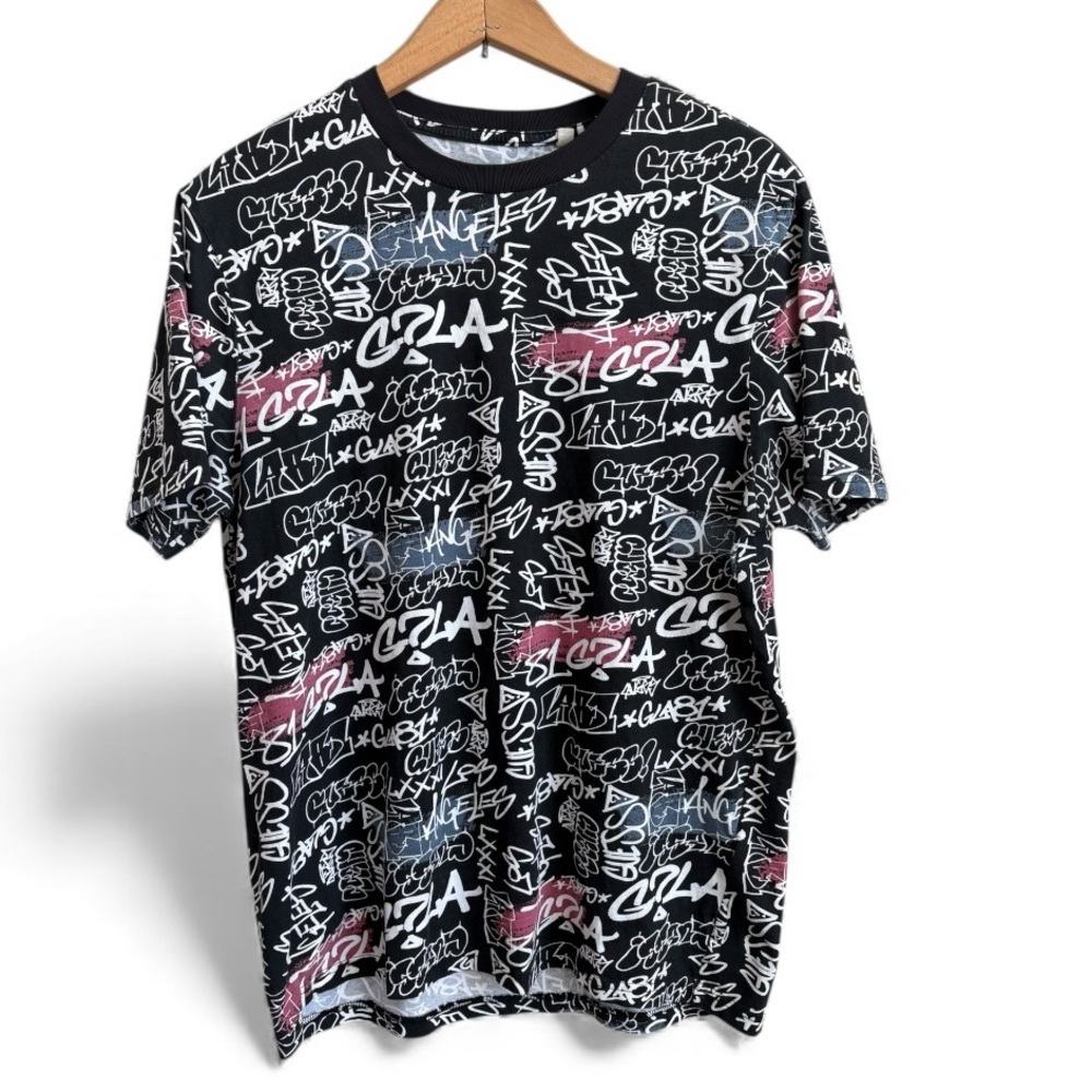 Guess Men's Large Graffiti Print Short Sleeve T Shirt